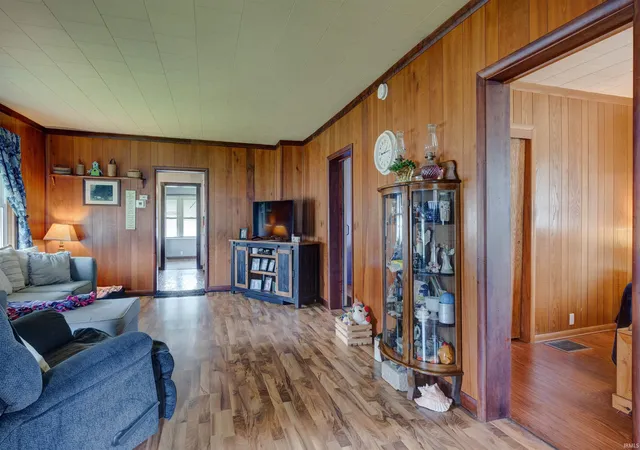 Photo 4 of Sale Pending at 1002 Jackson St, Huntingburg, IN 47542 | MLS# 202622822 | Listing updated on 2026-07-22
