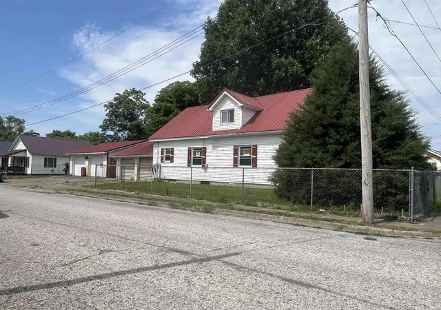 Photo 1 of Single family home for sale at 602 Maple St, Lawrenceville, IL 62439 | MLS# 202622829 | Listing updated on 2026-06-29