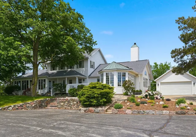 1st image of 1640 S 100 E, Angola, IN 46703 | MLS# 202622853