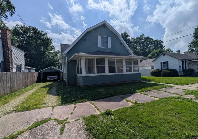 1st image of 915 Prairie St, Vincennes, IN 47591 | MLS# 202622858