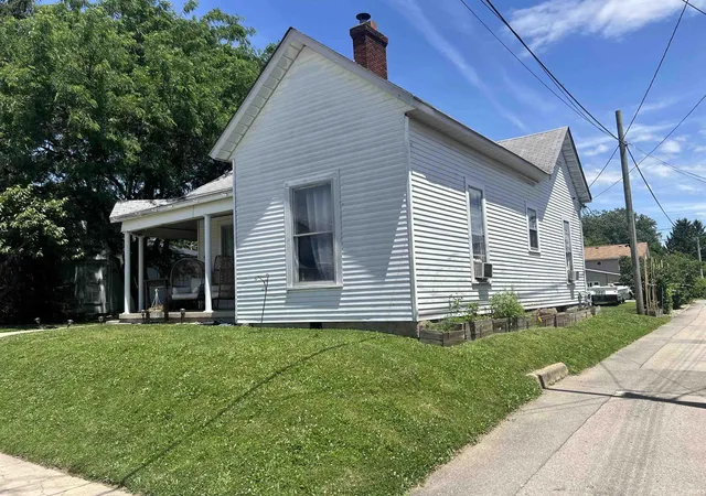 Homes for sale in Albany, IN | 133 N Main St, Albany, IN 47320 | MLS# 202622869