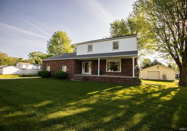 2nd image of 218 S 22nd St, Vincennes, IN 47591 | MLS# 202622872