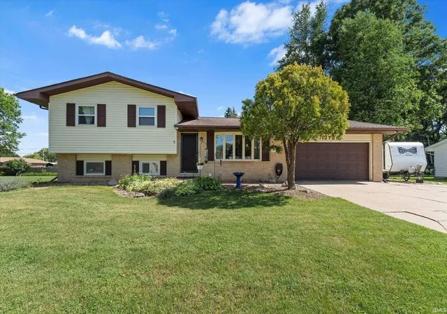 Homes for sale in Granger, IN | 12728 Vicki Ln, Granger, IN 46530 | MLS# 202622898