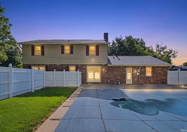 4th image of 1829 Edward Ln, Anderson, IN 46012 | MLS# 202622909