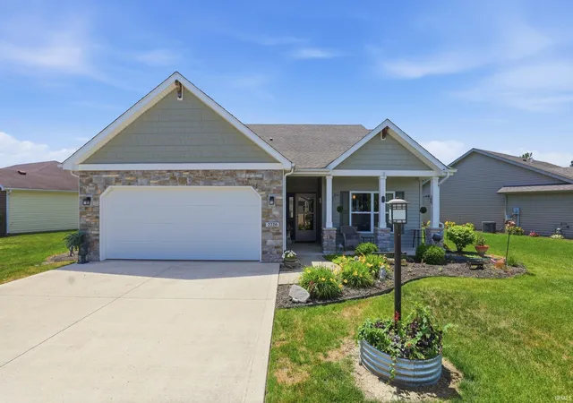 Homes for sale in Columbia City, IN | 2220 E Whispering Trl, Columbia City, IN 46725 | MLS# 202622917
