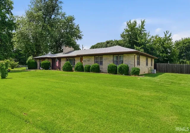 5th image of 828 Lauer Ln, Tell City, IN 47586 | MLS# 202622928