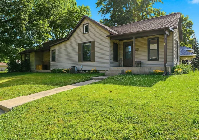 Homes for sale in Warsaw, IN | 123 S Grant Street, Warsaw, IN 46580 | MLS# 202622978