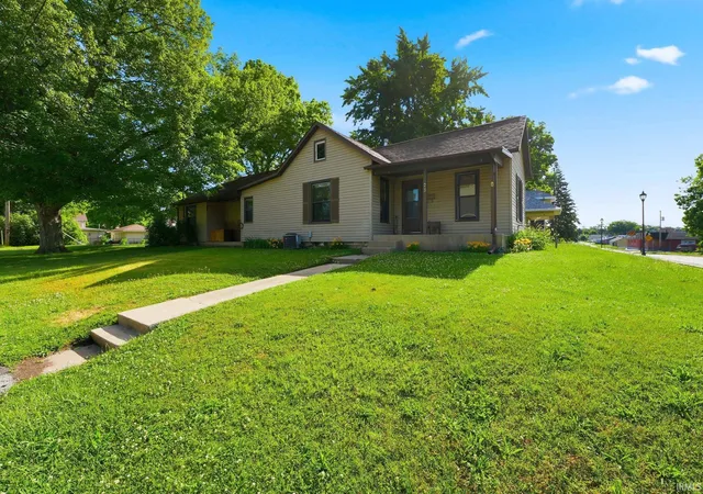 Homes for sale in Warsaw, IN | 123 S Grant Street, Warsaw, IN 46580 | MLS# 202622978