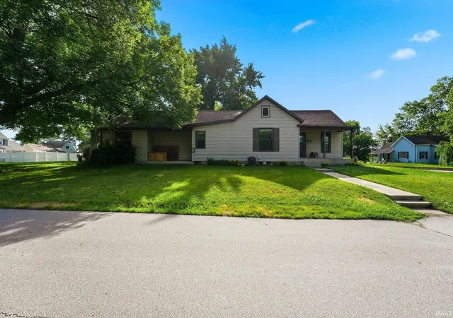 Photo 3 of Sale Pending at 123 S Grant St, Warsaw, IN 46580 | MLS# 202622978 | Listing updated on 2026-07-08