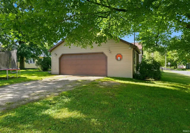 Photo 3 of Sale Pending at 123 S Grant St, Warsaw, IN 46580 | MLS# 202622978 | Listing updated on 2026-07-08