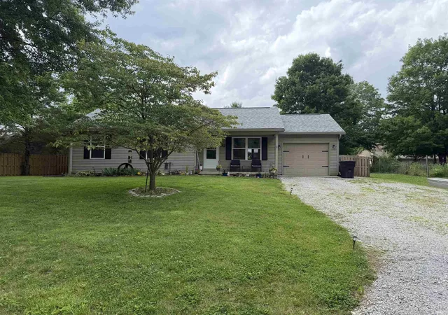 Homes for sale in Coatesville, IN | 205 Jefferson Vly, Coatesville, IN 46121 | MLS# 202622994