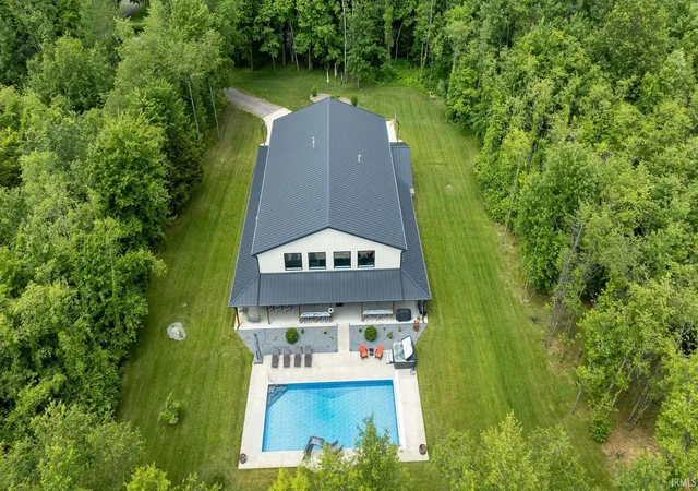 2nd image of 10810 Douglas Rd, Osceola, IN 46561 | MLS# 202623028
