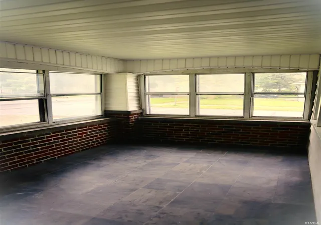 Photo 3 of Sale Pending at 901 E Rudisill Blvd, Fort Wayne, IN 46806 | MLS# 202623064 | Listing updated on 2026-09-18