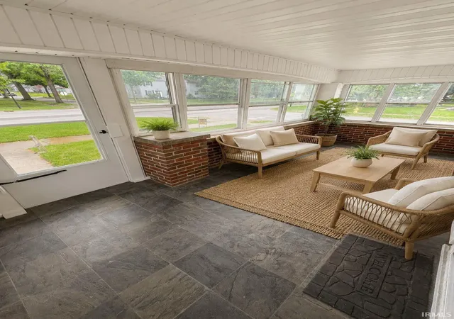 Photo 4 of Sale Pending at 901 E Rudisill Blvd, Fort Wayne, IN 46806 | MLS# 202623064 | Listing updated on 2026-09-18