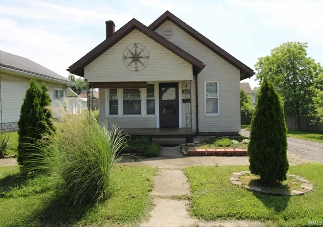 Photo 1 of Sale Pending at 1224 S Prince St, Princeton, IN 47670 | MLS# 202623114 | Listing updated on 2026-07-17