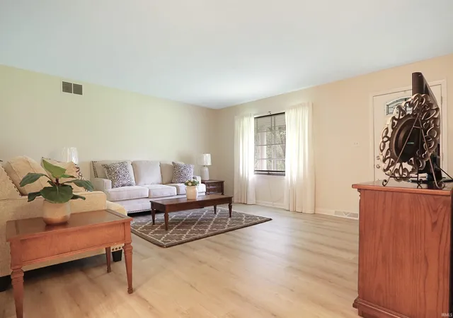 5th image of 7200 Russell Pl, Chandler, IN 47610 | MLS# 202623124