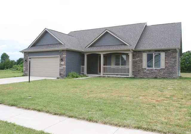 Homes for sale in Bremen, IN | 945 Sunrise Dr, Bremen, IN 46506 | MLS# 202623135