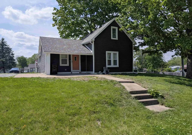 Homes for sale in Rochester, IN | 1200 College Ave, Rochester, IN 46975 | MLS# 202623136