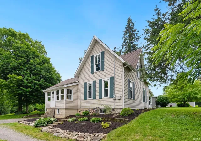 Homes for sale in Roanoke, IN | 1054 N Seminary St, Roanoke, IN 46783 | MLS# 202623153