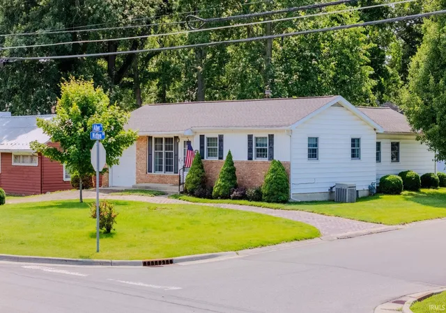 2nd image of 1062 Alber St, Wabash, IN 46992 | MLS# 202623157
