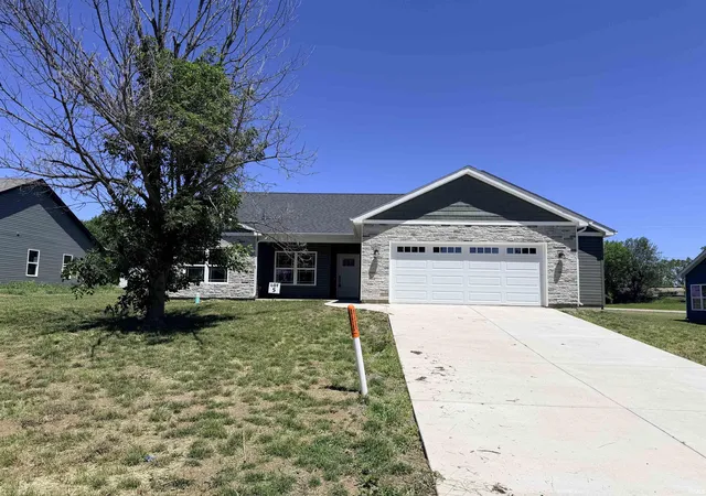 Homes for sale in Fowler, IN | 627 W 2Nd St, Fowler, IN 47944 | MLS# 202623175