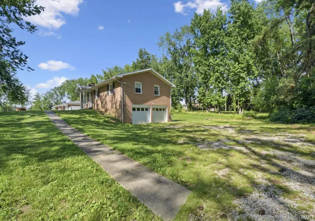 Photo 3 of Manufactured home for sale at 3300 Maple Ln, Newburgh, IN 47630 | MLS# 202623201 | Listing updated on 2026-08-04