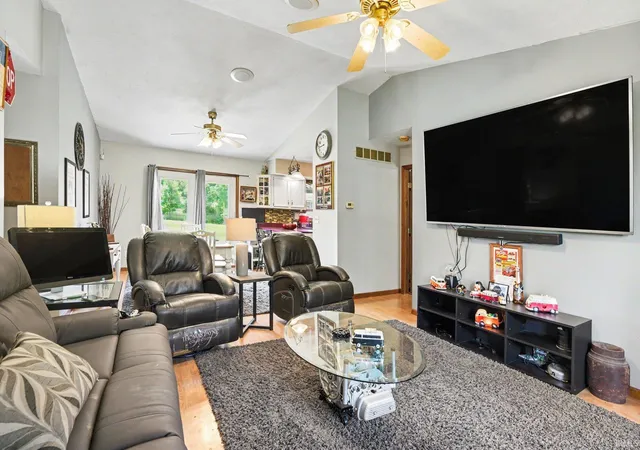 Photo 4 of Manufactured home for sale at 29970 County Rd 24, Elkhart, IN 46517 | MLS# 202623214 | Listing updated on 2026-09-15