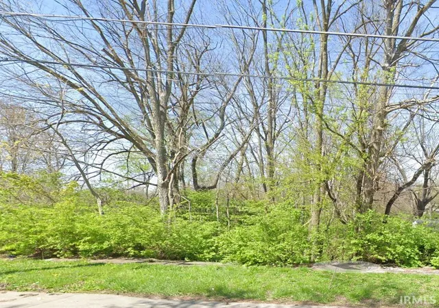 1st image of 2340 W Ninth St, Anderson, IN 46016 | MLS# 202623283