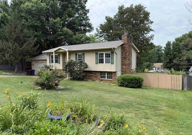 3rd image of 7344 Oakpark Dr, Newburgh, IN 47630 | MLS# 202623292