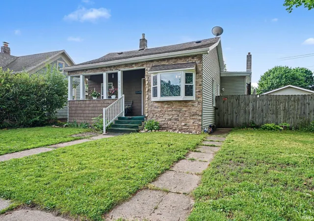 Photo 2 of Sale Pending at 939 E 4th Street, Mishawaka, IN 46544 | MLS# 202623304 | Listing updated on 2026-06-30