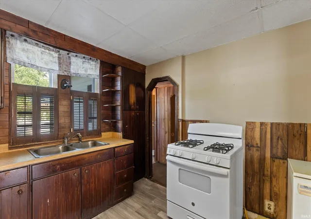 5th image of 1639 Toledo Rd, Elkhart, IN 46516 | MLS# 202623307