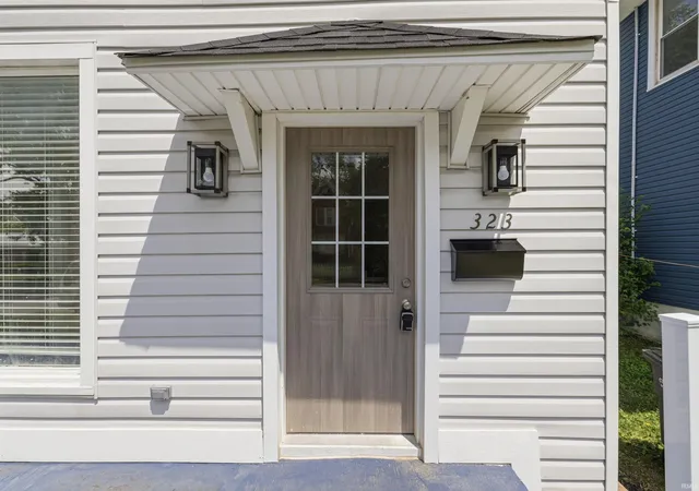 Photo 2 of Manufactured home for sale at 323 N Main St, Tipton, IN 46072 | MLS# 202623327 | Listing updated on 2026-07-12