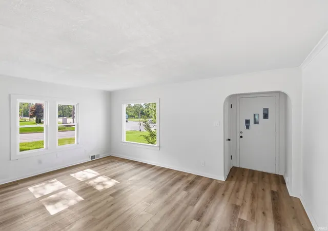 5th image of 4739 Stellhorn Rd, Fort Wayne, IN 46815 | MLS# 202623329