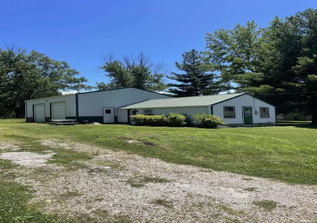Photo 1 of Manufactured home for sale at 6597 S State Rd 159 Hwy, Carlisle, IN 47838 | MLS# 202623360 | Listing updated on 2026-08-19