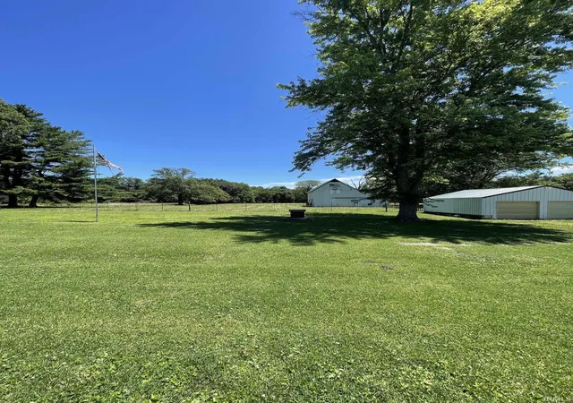 Photo 4 of Manufactured home for sale at 6597 S State Rd 159 Hwy, Carlisle, IN 47838 | MLS# 202623360 | Listing updated on 2026-08-19