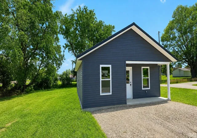 1st image of 120 N Murlin St, Bicknell, IN 47512 | MLS# 202623362