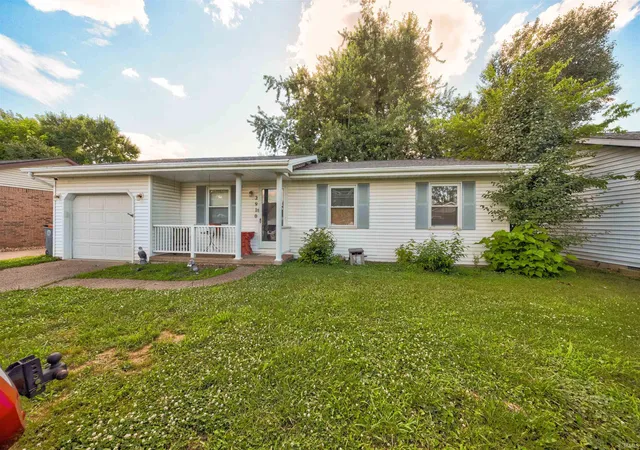 Photo 3 of Manufactured home for sale at 2910 Squire Ln, Evansville, IN 47715 | MLS# 202623367 | Listing updated on 2026-06-17