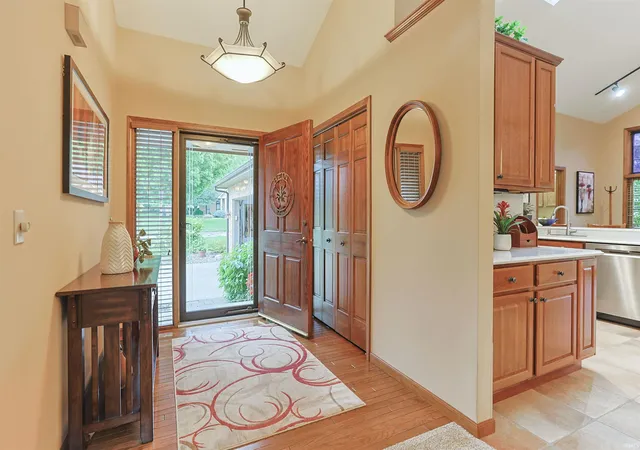 Photo 4 of Sale Pending at 16290 Oak Hl Blvd, Granger, IN 46530 | MLS# 202623378 | Listing updated on 2026-06-25