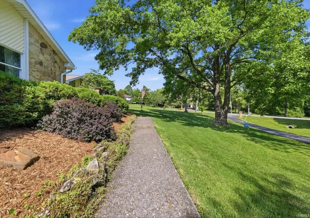 3rd image of 4045 S Gran Haven Dr, Bloomington, IN 47401 | MLS# 202623391