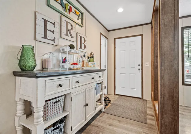 Photo 2 of Manufactured home for sale at 2024 Red Oak Dr, Kokomo, IN 46901 | MLS# 202623400 | Listing updated on 2026-07-15