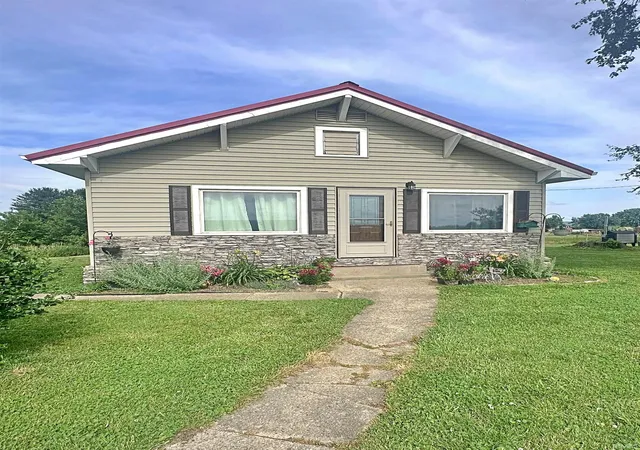 Photo 1 of Sale Pending at 2335 E 400 South, Washington, IN 47501 | MLS# 202623408 | Listing updated on 2026-06-24