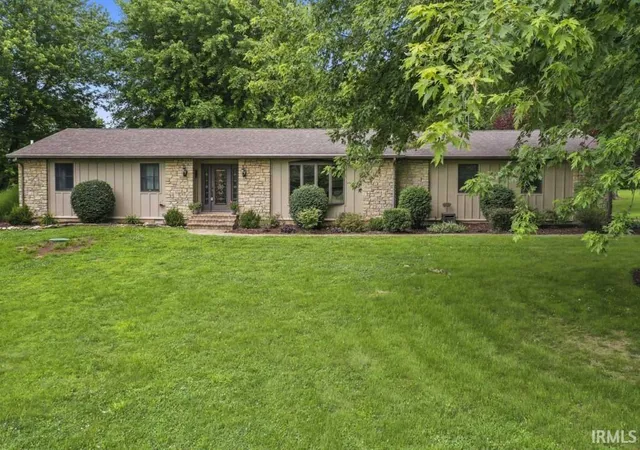 Homes for sale in Connersville, IN | 971 W County Road 420 N, Connersville, IN 47331 | MLS# 202623411