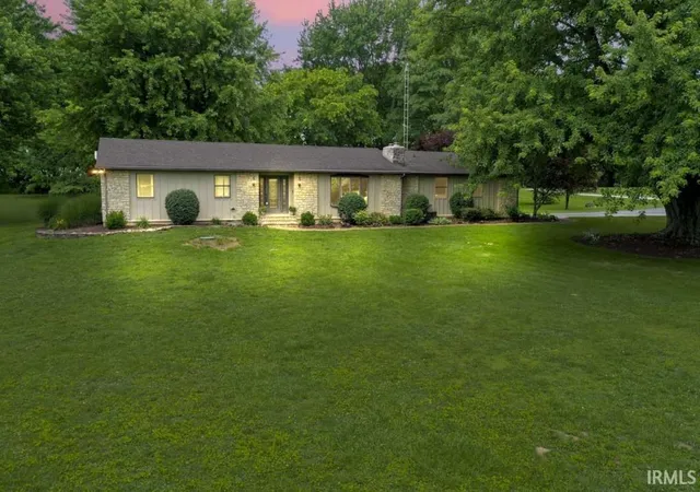 Homes for sale in Connersville, IN | 971 W County Road 420 N, Connersville, IN 47331 | MLS# 202623411