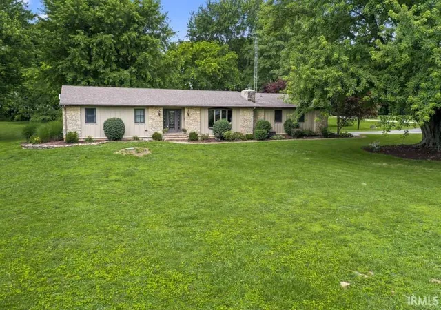 Homes for sale in Connersville, IN | 971 W County Road 420 N, Connersville, IN 47331 | MLS# 202623411
