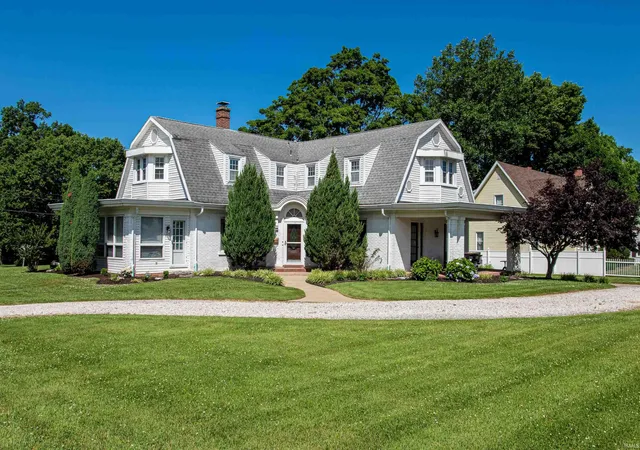 1st image of 1545 Burnett Ln, Vincennes, IN 47591 | MLS# 202623412