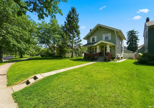 Photo 3 of Sale Pending at 4425 Indiana Ave, Fort Wayne, IN 46807 | MLS# 202623453 | Listing updated on 2026-06-18
