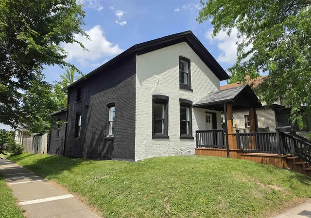 1st image of 634 Walnut St, Fort Wayne, IN 46802 | MLS# 202623476