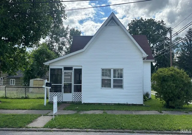 1st image of 214 S 10th St, Elwood, IN 46036 | MLS# 202623483