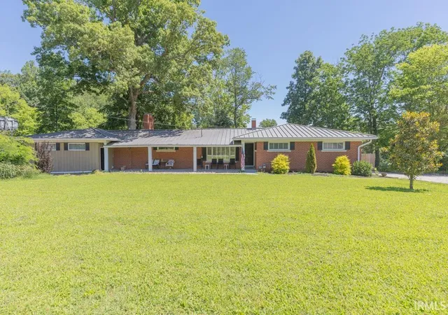 Homes for sale in Evansville, IN | 9707 Denzer Rd, Evansville, IN 47720 | MLS# 202623487