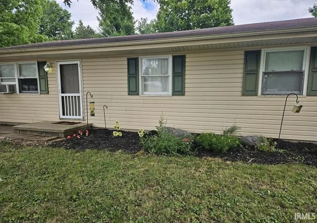 Photo 3 of Manufactured home for sale at 304 N Plank St, Rossville, IN 46065 | MLS# 202623499 | Listing updated on 2026-07-29